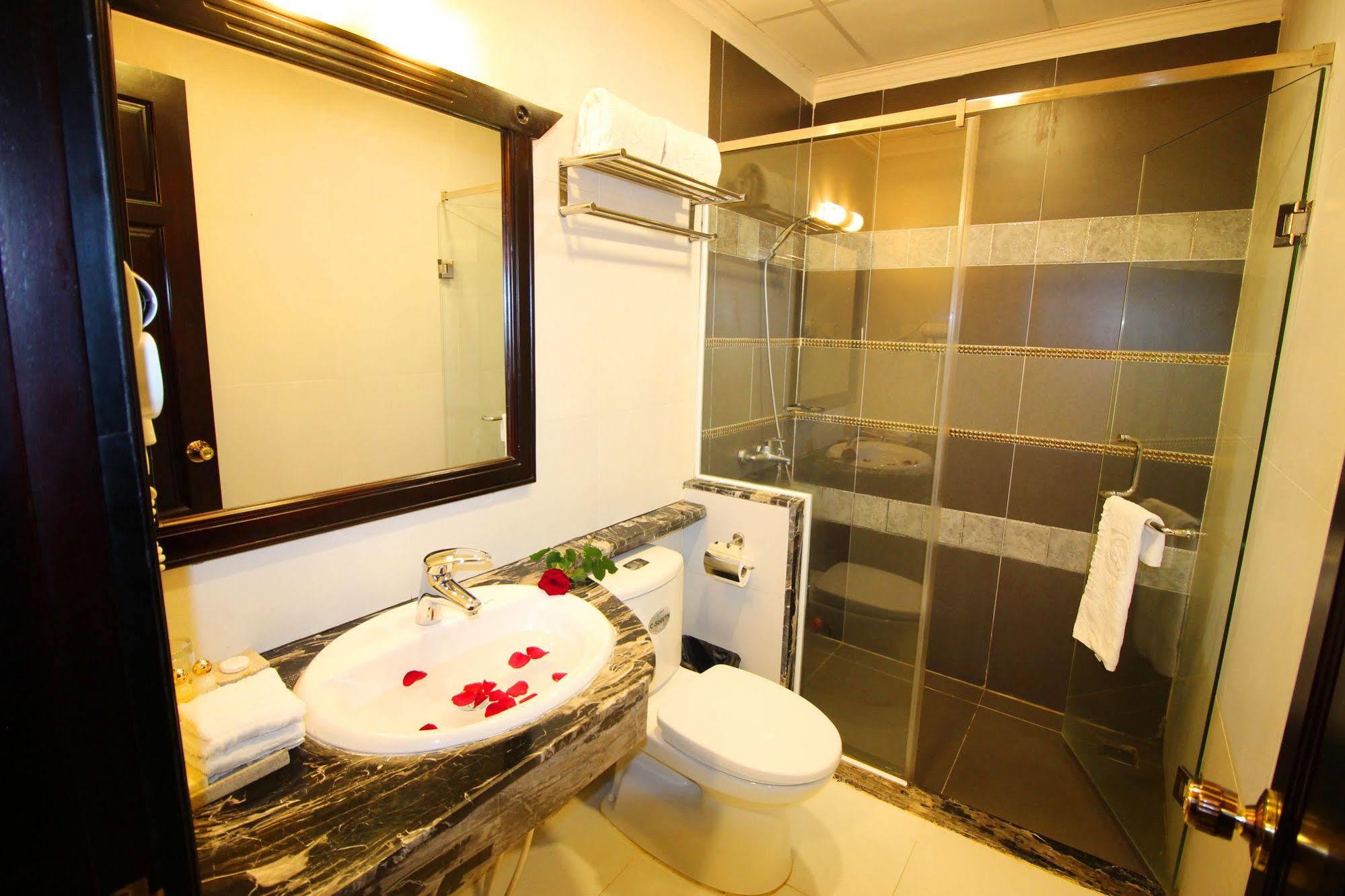 Royal Dalat Hotel ภายนอก รูปภาพ